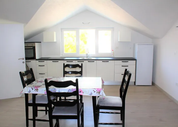 Belvedere Bilo בית הארחה 3*